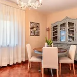 Casa Marcobando - *