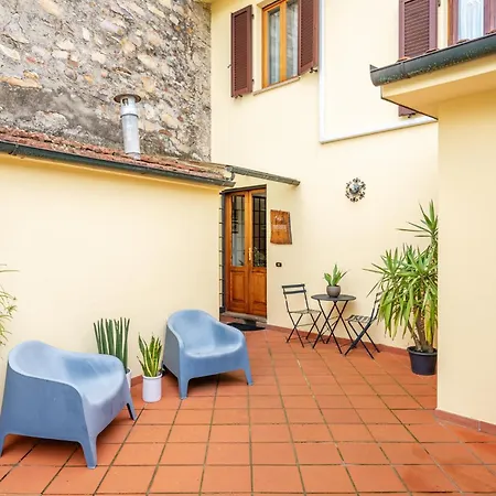 Casa Marcobando - *